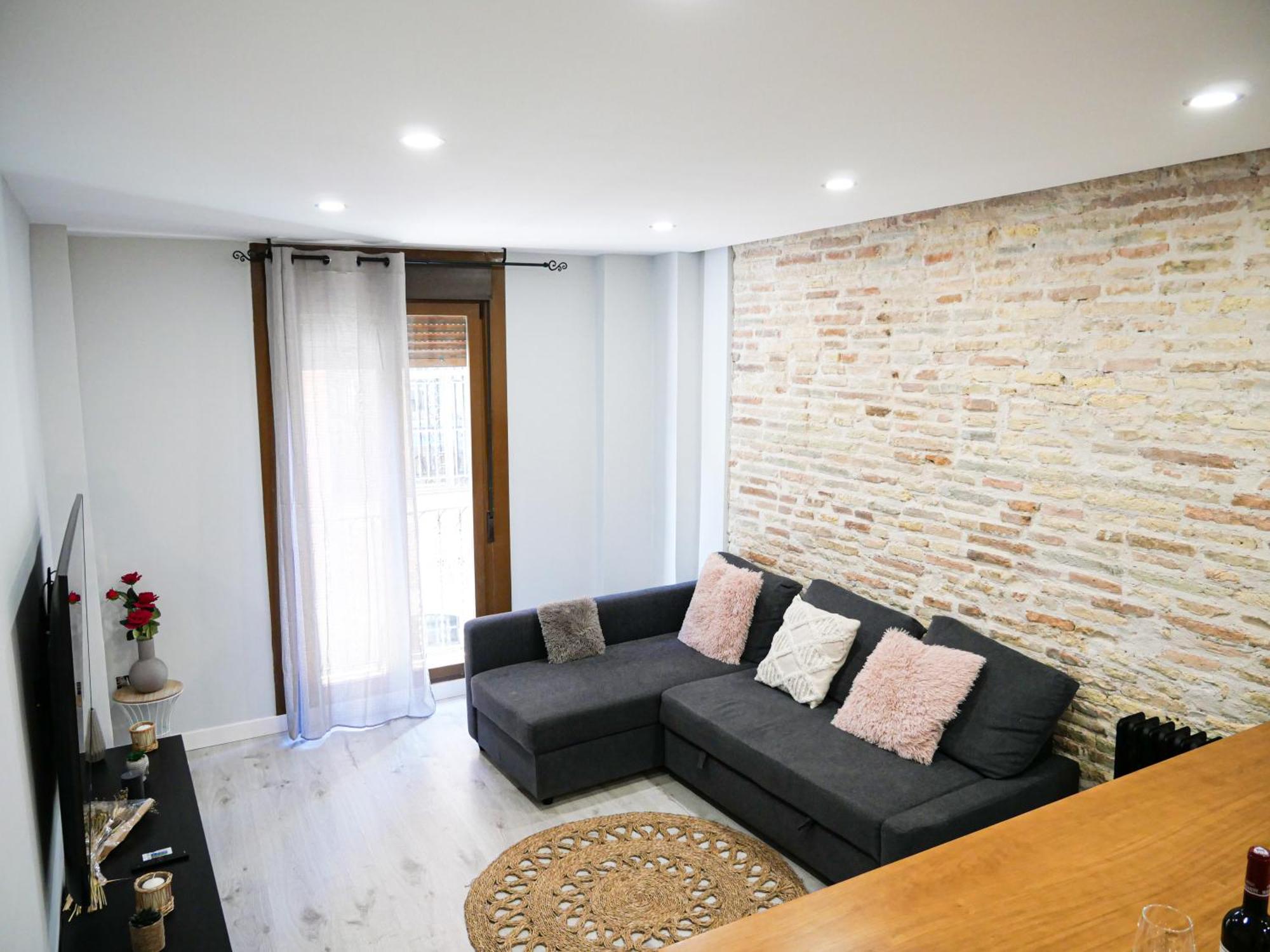 Espacioso Apartamento En El Centro De Pamplona Buitenkant foto